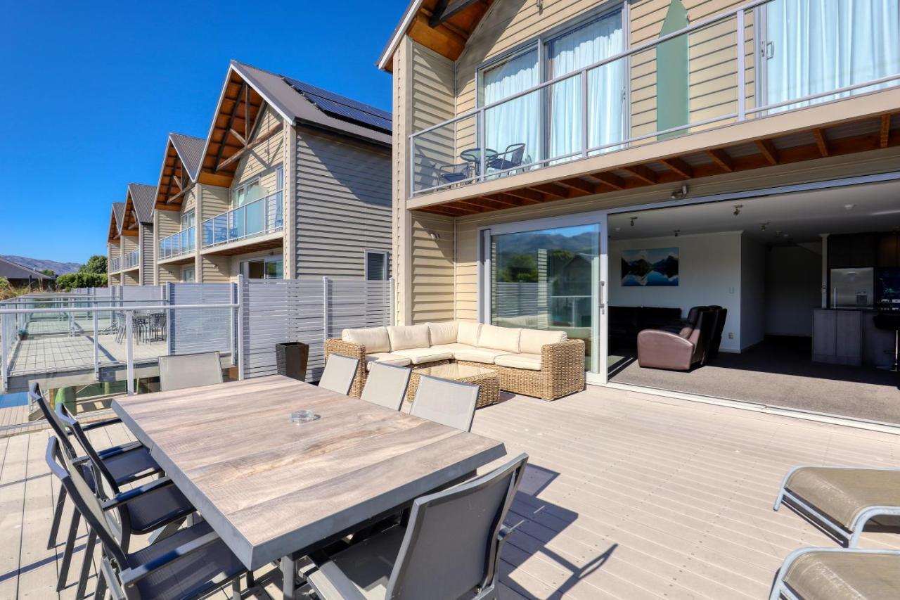 Marsden Lake Resort Central Otago Cromwell Exterior photo A typical apartment at Jack's Point
